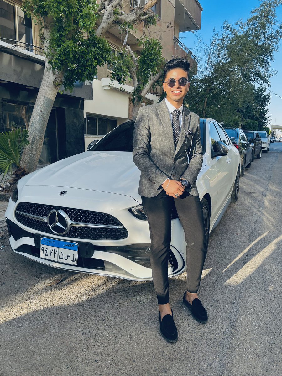 AhmedSa31860420's tweet photo. Classy🖤✨ https://t.co/m5POfu6OvT