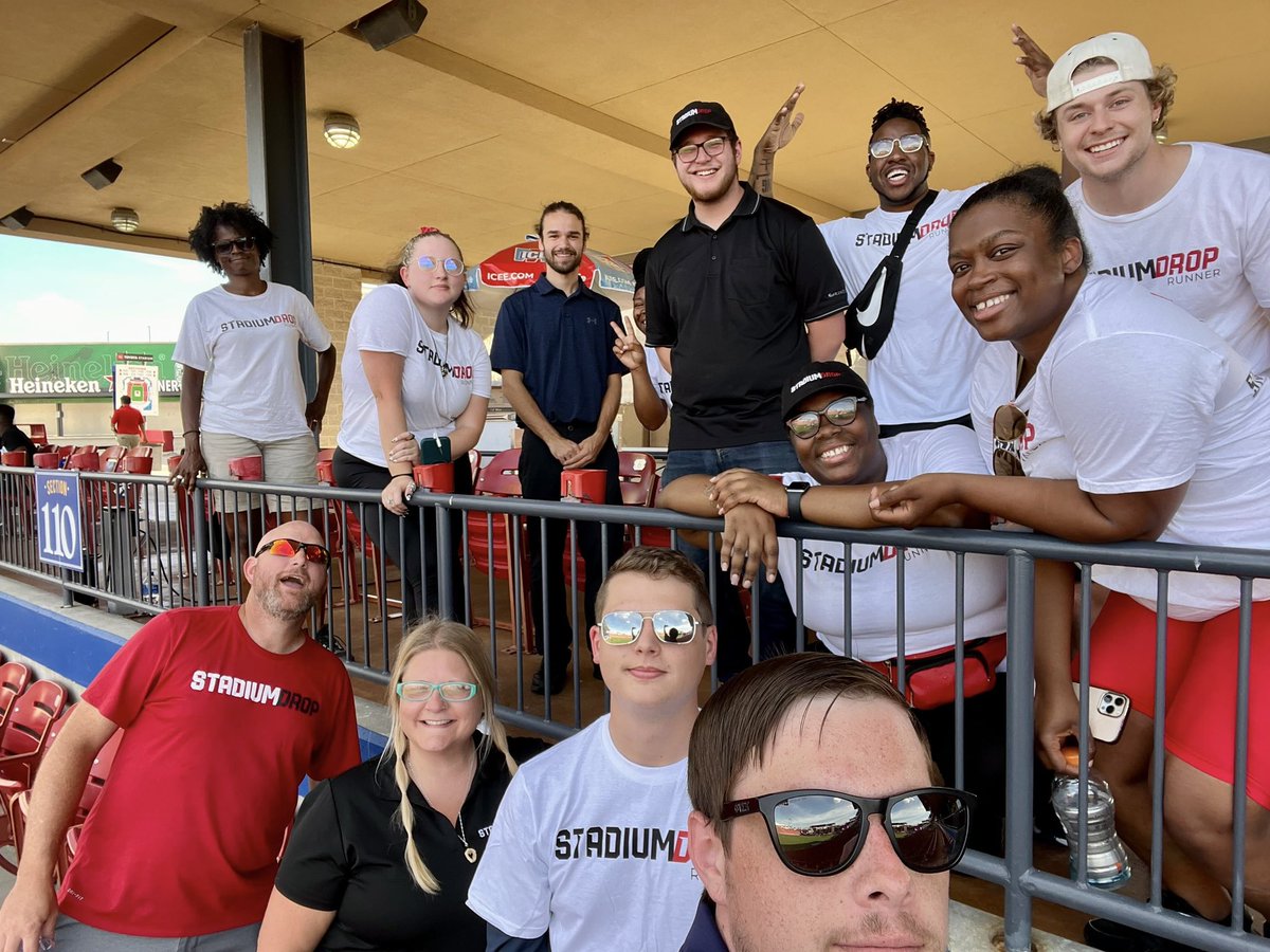Stadium_Drop's tweet photo. Our @fcdallas crew for tonight’s game!
#inseatdelivery
#fcdallas
#stadiumdrop
#soccer
#wedeliver
#weserve https://t.co/dWwjyxqxIe