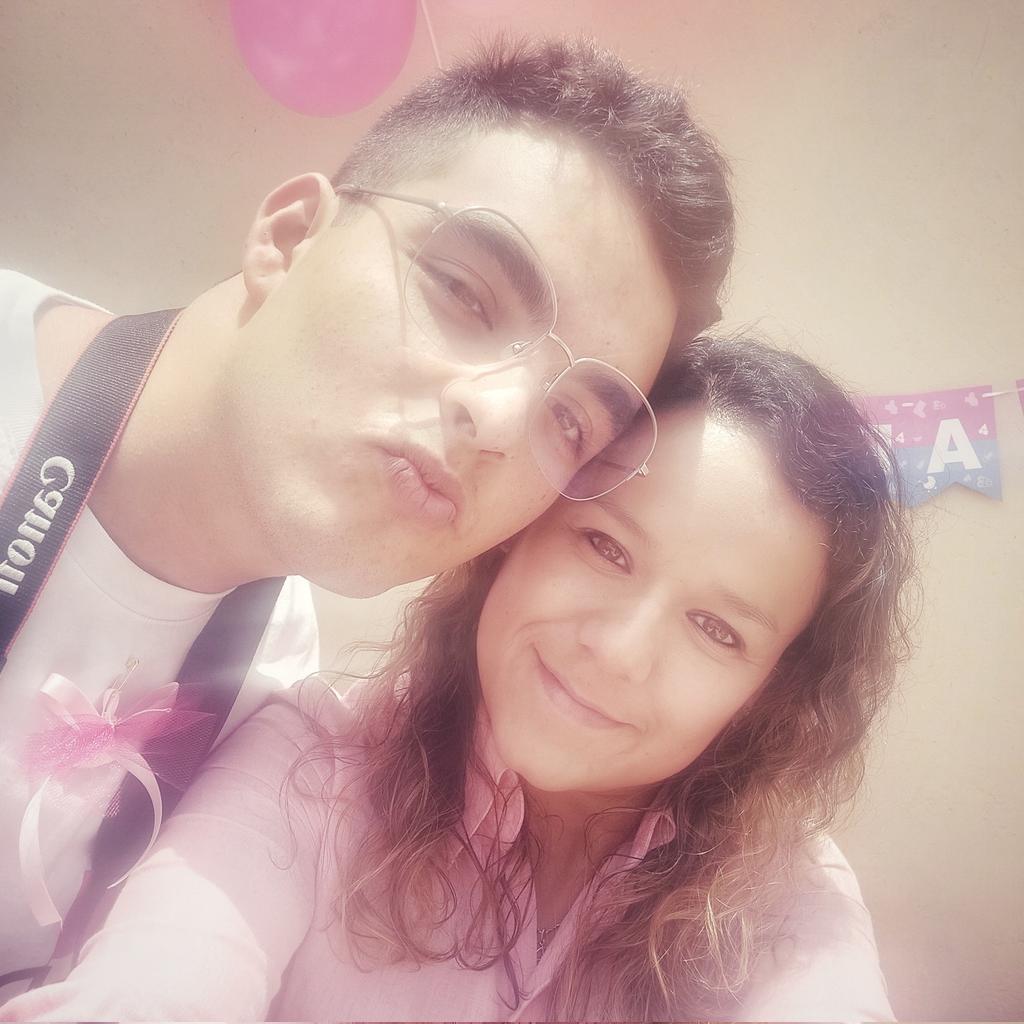 evetm30's tweet photo. #NuevaFotoDePerfil https://t.co/AEMnYr0wcA