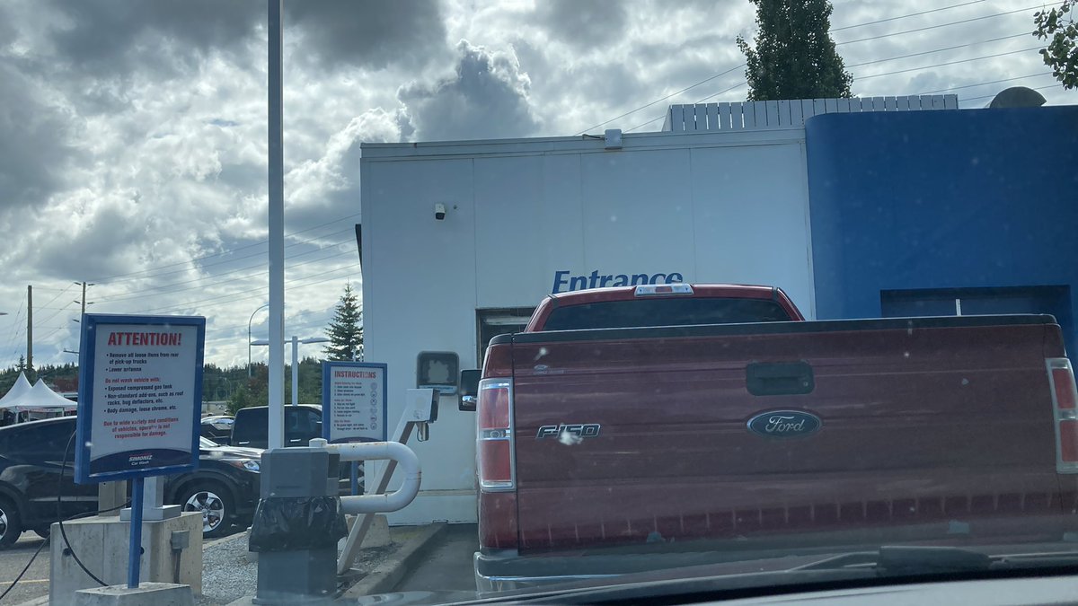 My 3 year old has some simple requests for some bonding time. One of her favourites…going to the #carwash while listening to <a href="/RoseRoyceHits/">Rose Royce</a> “Carwash”. Get your car washed today! Only one car ahead of us today. Score! #fatherdaughter