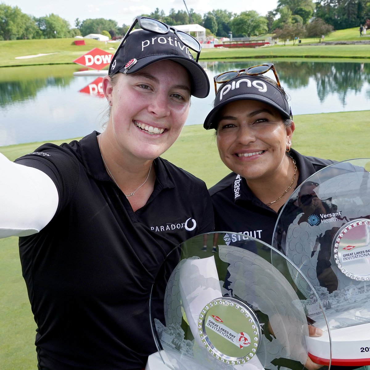 LPGA's tweet photo. #LPGAWinnerSelfie with @Titleist golf ball loyalists, @jenniferkupcho and @LizetteSalas5!

Jennifer and Lizette won the @DowGLBI with their Titleist Pro V1 and Pro V1x! 👏 

#TeamTitleist https://t.co/SJGcZez8Er