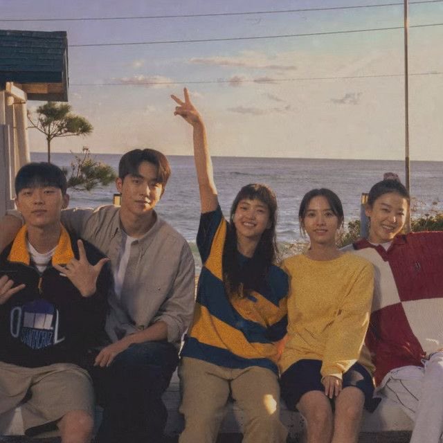 KAZOOAYIN's tweet photo. #TwentyFiveTwentyOne aesthetic 🌱 https://t.co/yFlPGyrlJz
