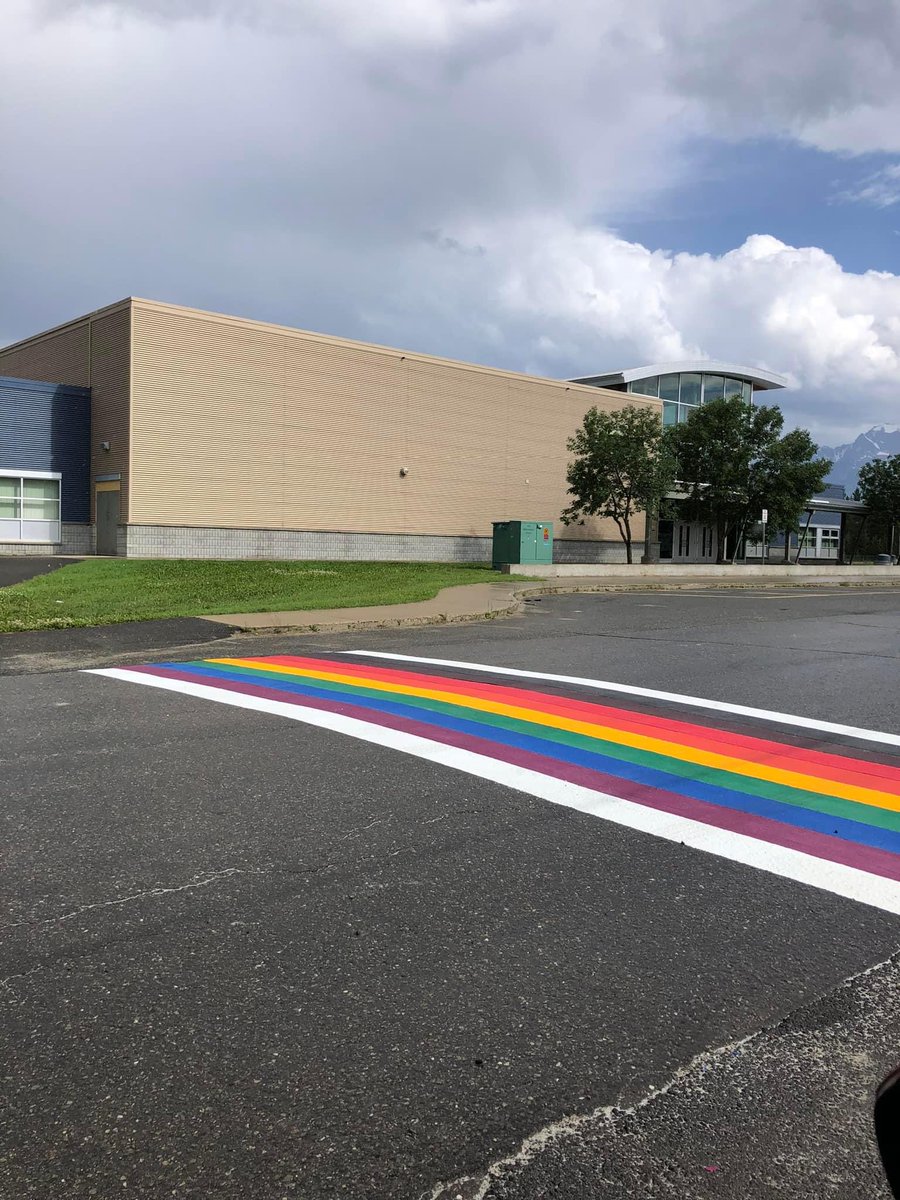 shaw_dshaw's tweet photo. What better way to signify everyone is welcomed in Valemount and through the doors of Valemount Secondary!!! Thank you Village of Valemount for making this a reality today! @shirleybond @OwenTorgerson @CMHeitman @SD57PG https://t.co/V5VGs24hvq