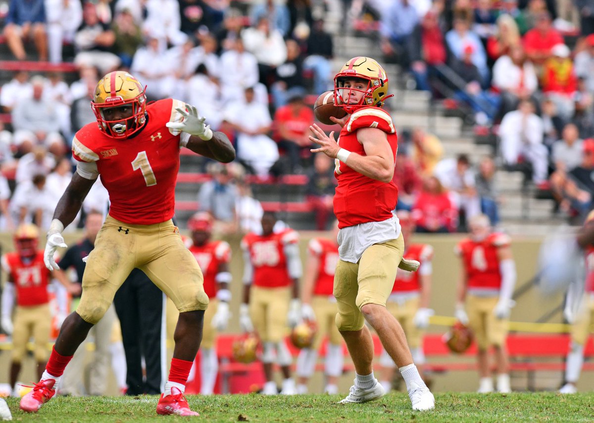 TravontaMauney's tweet photo. #AGTG After a great camp and conversation with @CoachSWach @VMICoachAshford I am extremely excited and blessed to receive an offer from VMI
@CoachChadWalker @greeniesports https://t.co/iGO2o3KmRv
