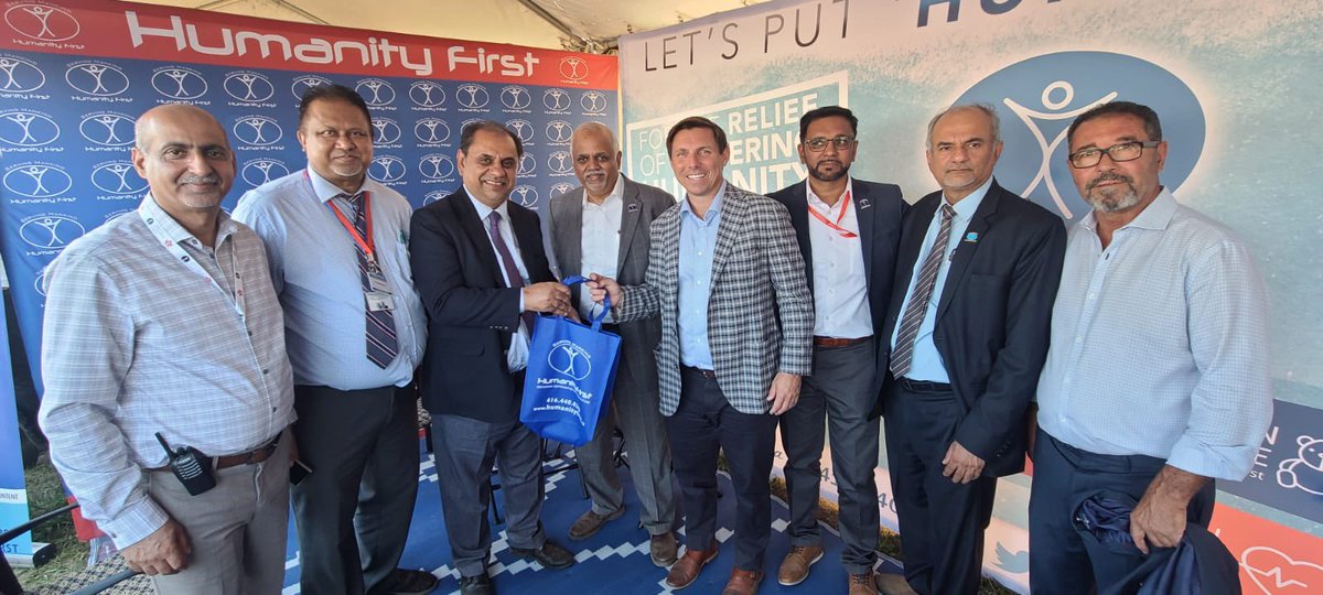 patrickbrownont's tweet photo. Honoured to speak at #JalsaCanada in #Bradford to celebrate @ahmadiyyacanada, @humanityfirst and #LoveForAllHatredForNone. #Brampton ❤️’s our Ahmadiyya Jamaat. https://t.co/Z1sH3a2auA