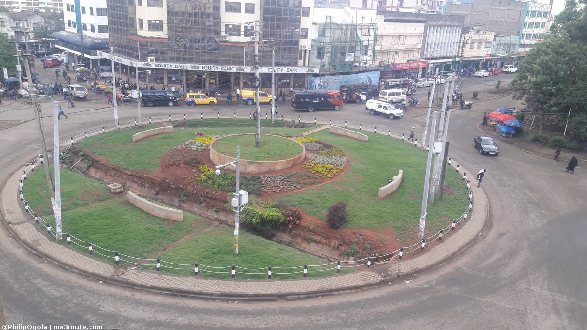 a3Route's tweet photo. 07:58 Ngara Roundabout near @KeEquityBank and   Back in 2016  https://t.co/llhh0O6ve2 via @PhilipOgola