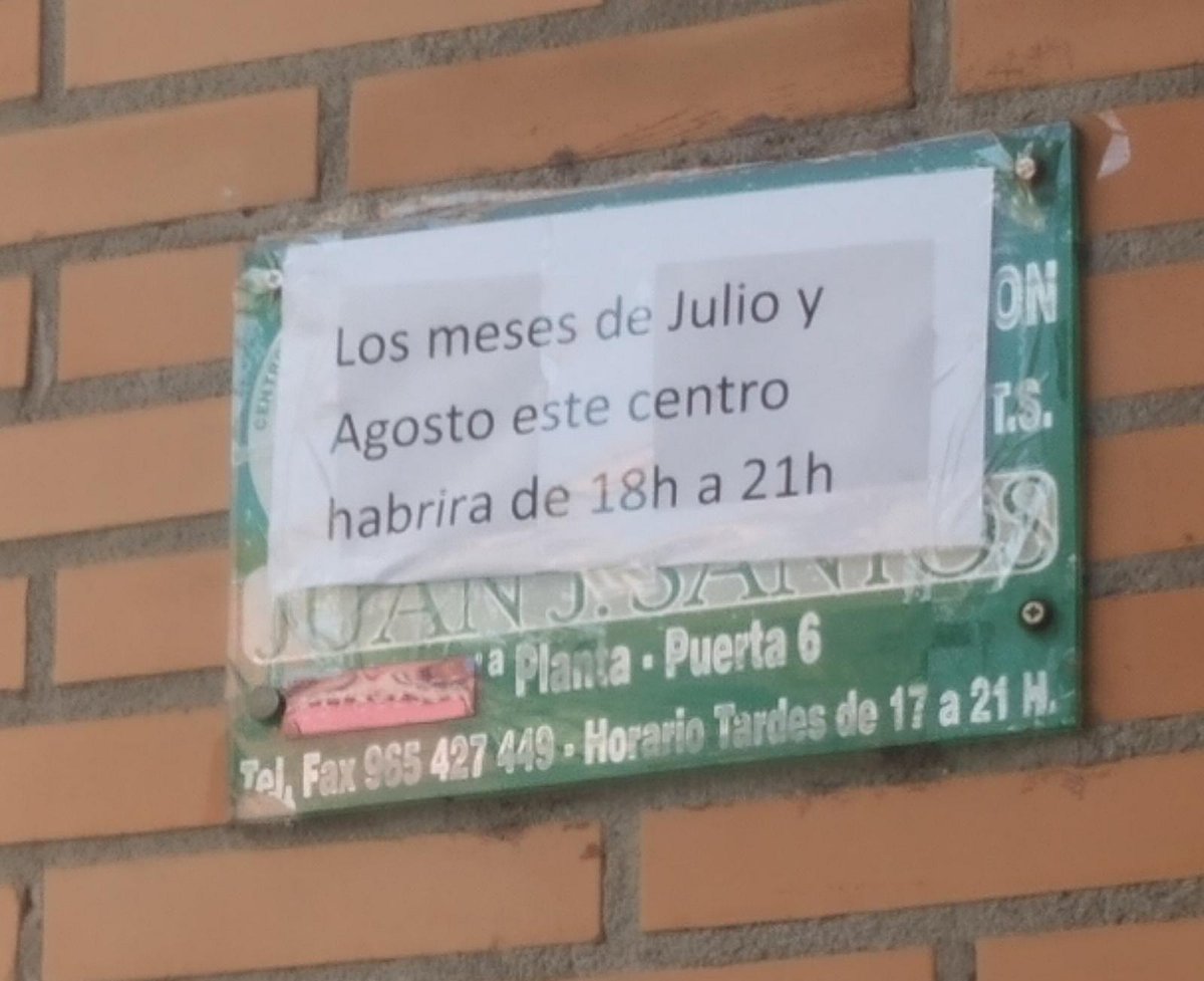 ivanelx79's tweet photo. Que finos son en el super de mi barrio!!! Que daño a echo la logse,viva la egb!!! https://t.co/vbDaGZpqgJ