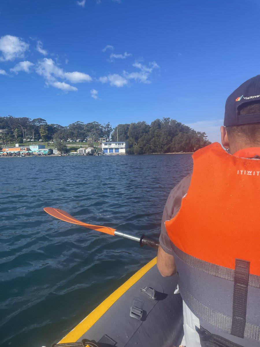 jsam_1967's tweet photo. 20 degrees and sunny in #tuross . Perfect for trying out our new inflatable kayak with @neo_the_fat_cat #itiwitkayak #maidenvoyage #turosslake #mentalhealthday https://t.co/tb7CNfGixJ