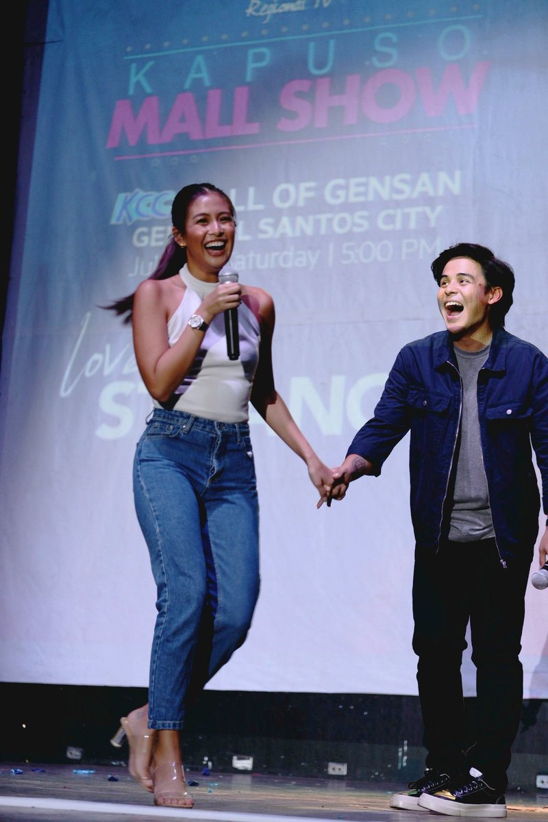 Kapuso couple and #LoveYouStranger stars #GabbiGarcia and #KhalilRamos spread the kilig vibes to their fans during their performance at KCC Mall in General Santos City for a #KapusoMallShow.💗💗💗
