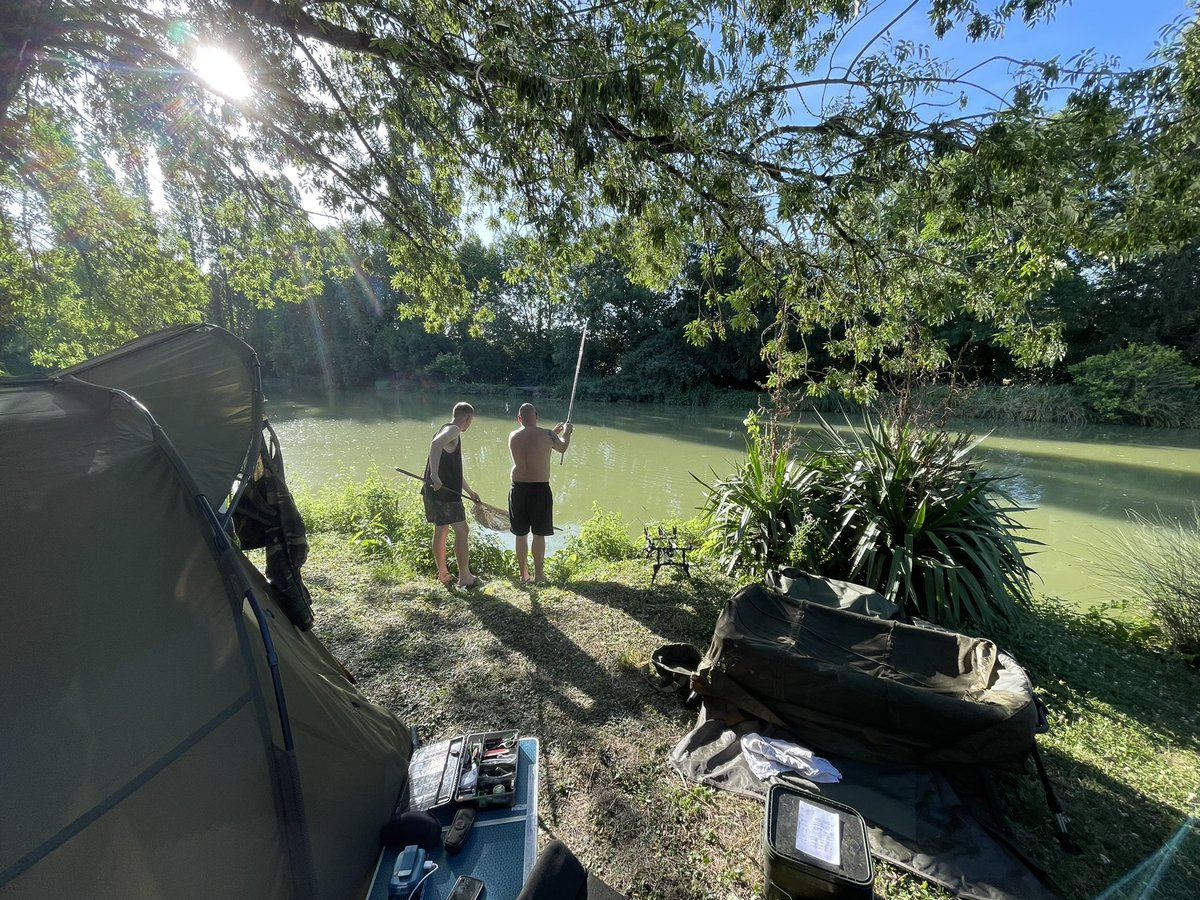 stechilly's tweet photo. First night on the bank on the moulin lake in 🇫🇷 . Straight in to action with 3 fishes landed so far. Touch of 25lb being the biggest at the moment #carp #pbhunting #social 🎣 https://t.co/JvigiB8Gcr