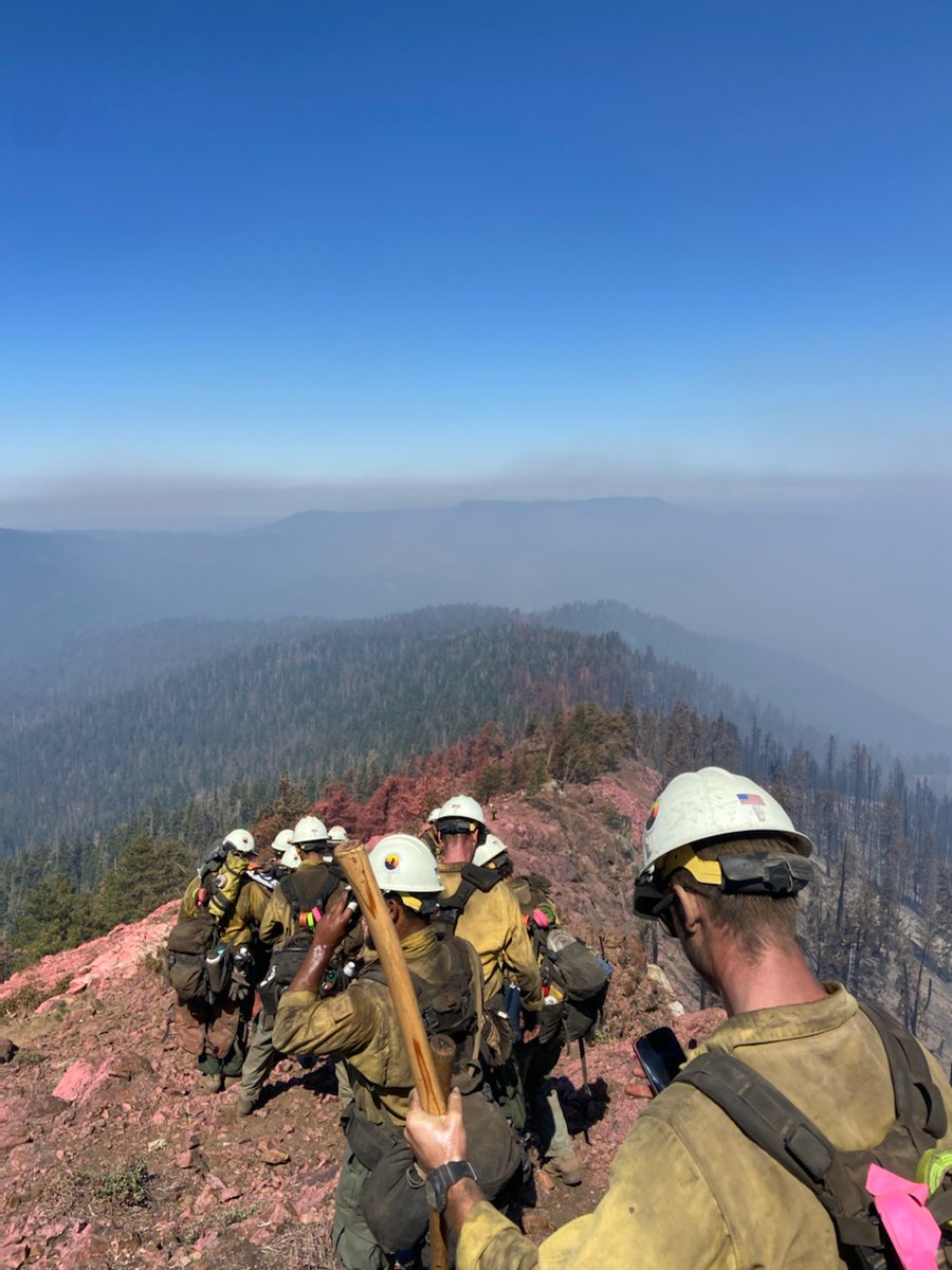 My boy sent me a pic of his hotshot crew working the Yosemite fire. Looks like they've been putting in some work. I asked him where their base camp is? He said, they drive to a place with less smoke and sleep there. Day 7, on the #WashburnFire
