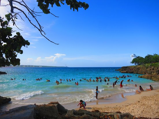 🇨🇺❤️¿Quién se suma ? @NataliaDeCuba1 @MatanceraRaque @AliRubioGlez @VerdadQba @FrankDCub @alinaacosta16 @MarceloDeCuba - Mañana lo que toca es un buen día en la playa. A disfrutar este #Verano2022 #CubaEsAmor #CubaPorLaPaz