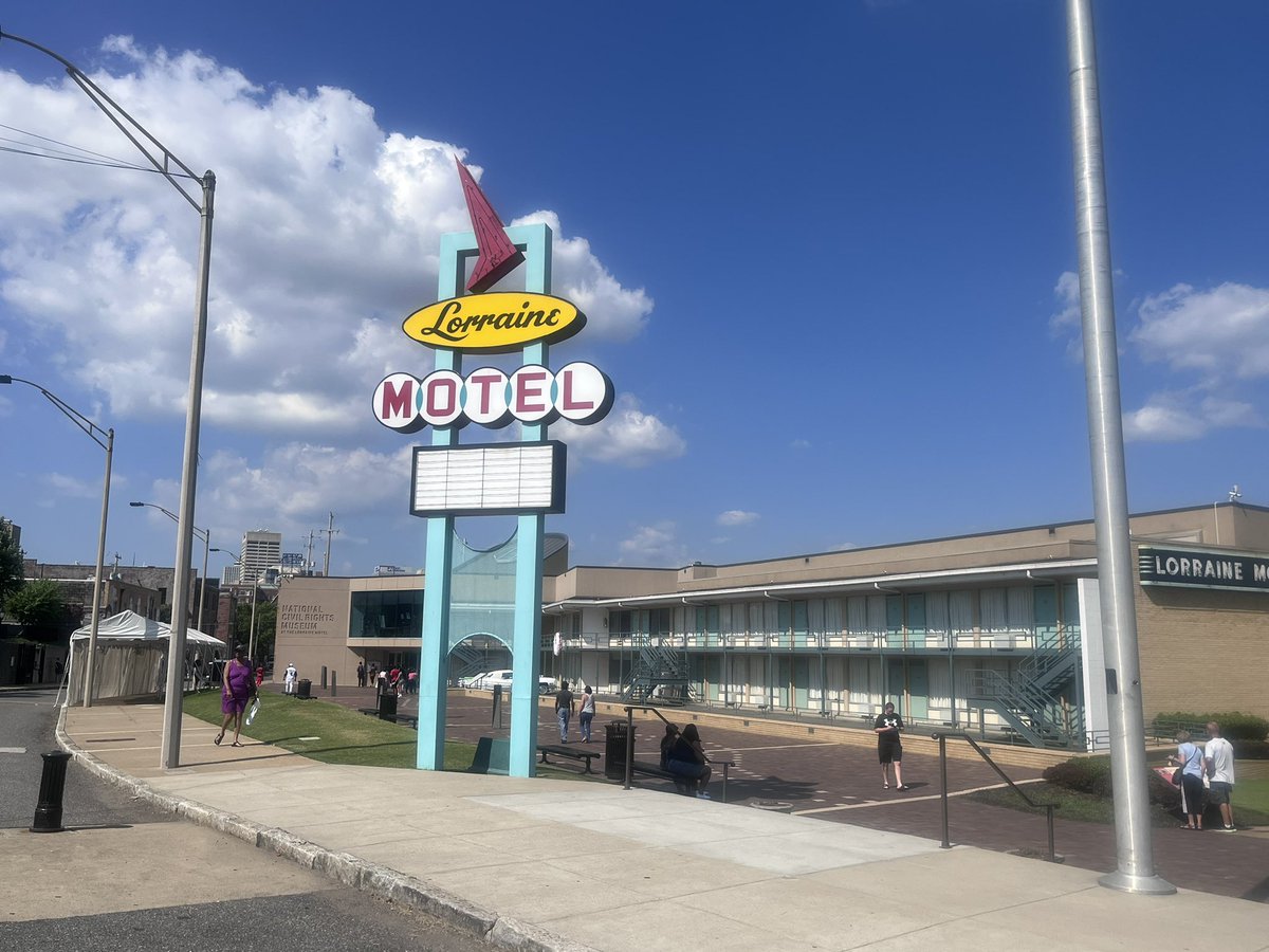 sbrinsky's tweet photo. Where the shot rang out on April 4, 1968. #lorrainemotel #drking #drmartinlutherking #room306 #memphis #civilrights #april41968 #IAMAMAN https://t.co/WLOtlADJd3