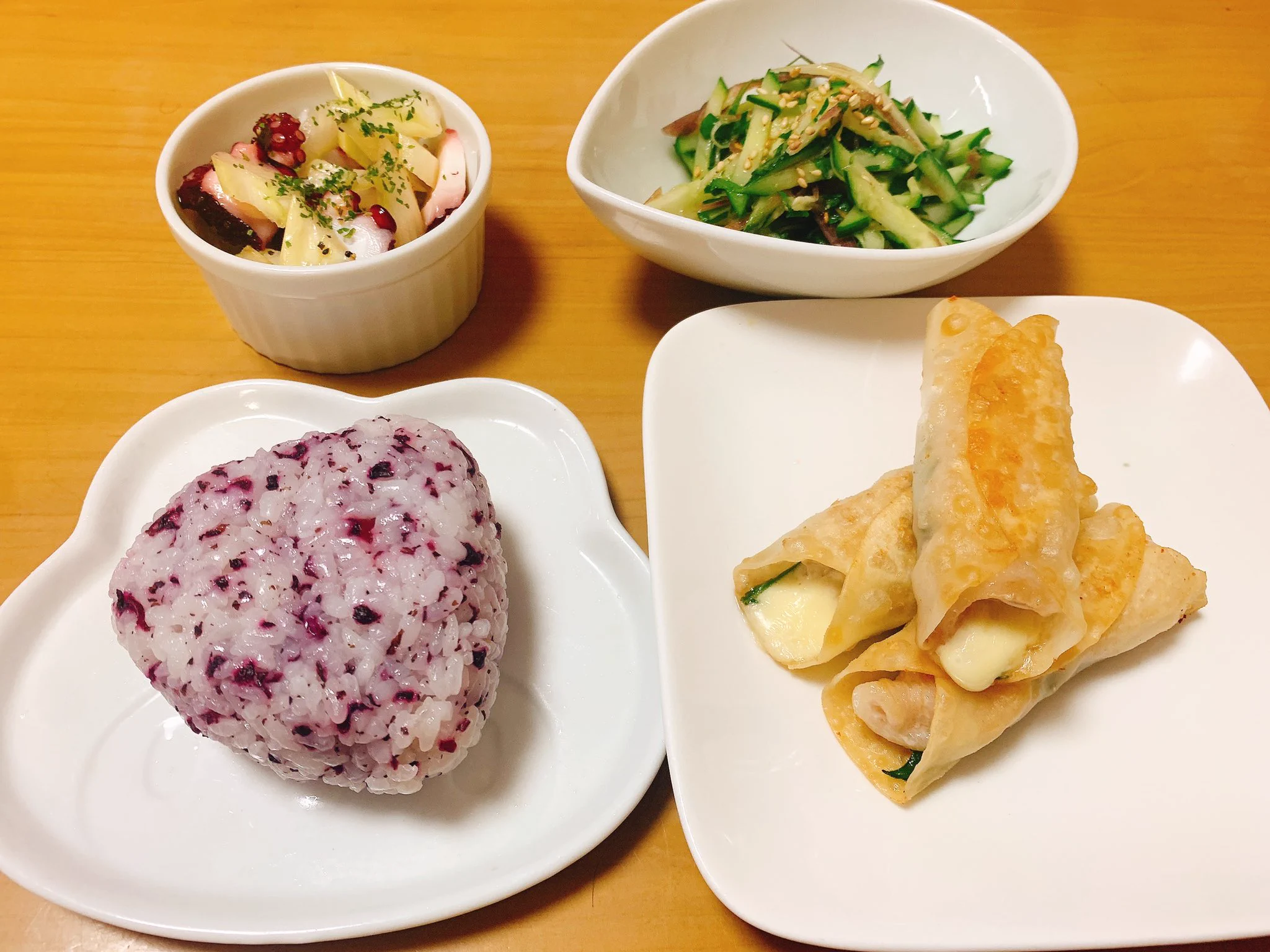 今日の　#朝ごはん　& #お昼ごはん
豚バラ大葉チーズ巻き
たことセロリのマリネ（昨日の残り）
きゅうりと茗荷と大葉のナムル
ゆかりおにぎり
#おうちごはん
#料理記録  