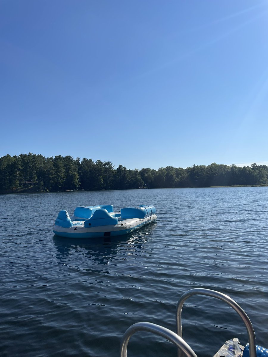 LiquidMuskoka's tweet photo. Did you miss us!? 2.5 years later and LIQUID DAY CLUB IS BACK! Surprise musical guest for August long. DM for guest list! #LiquidDreams https://t.co/90bAYUaepx