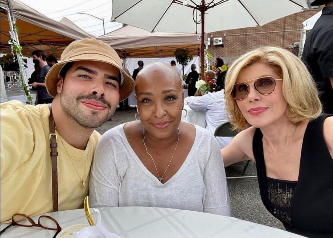 TGF wrap party so far - TGF from ice, TGF flowers and Christine with two members of the team. 
#thegoodfight #christinebaranski #wrapparty #endofanera