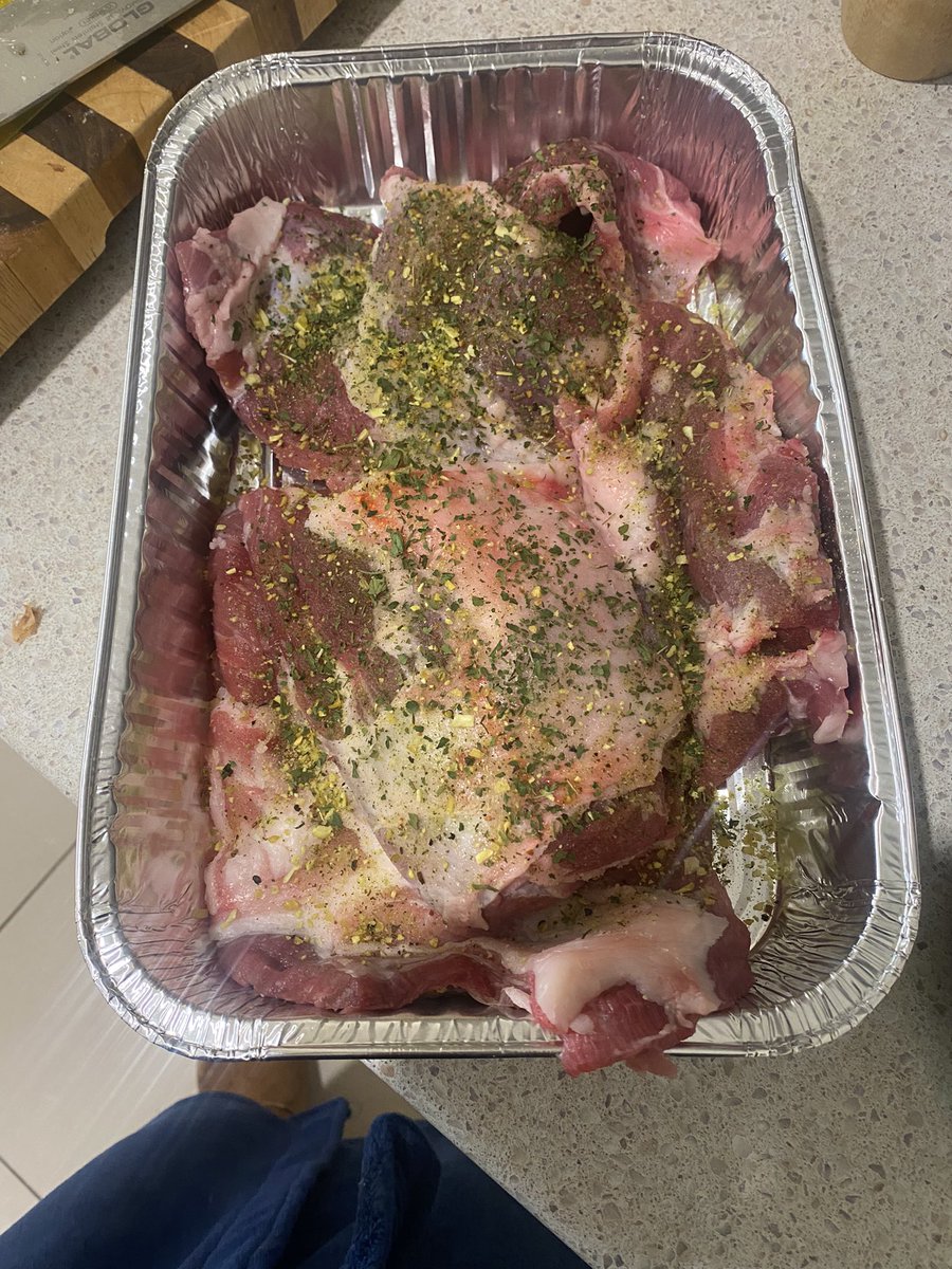 mrlange81's tweet photo. Low and slow day today. Boned out lamb shoulder. #cockylikestocook #webersummit https://t.co/54SDSevHso
