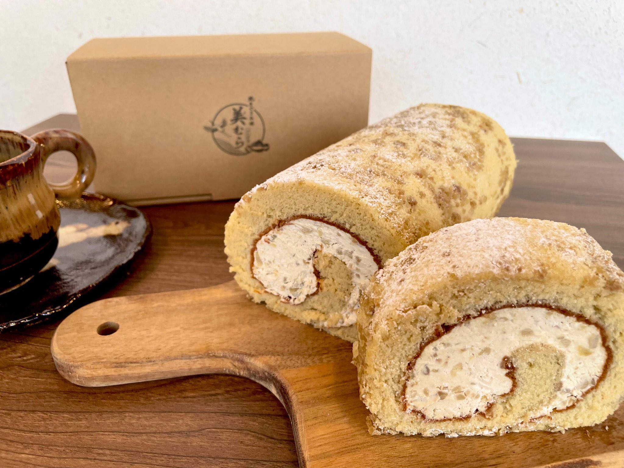 Twitter এ 焼き栗美むら つくば店 公式 おはようございます 引き続き水分補給は忘れずに元気に過ごしましょう お土産に大人気 当店おすすめロールケーキ みなさまに喜んでいただいております ご来店お待ちしております T Co Mpxlr5g050