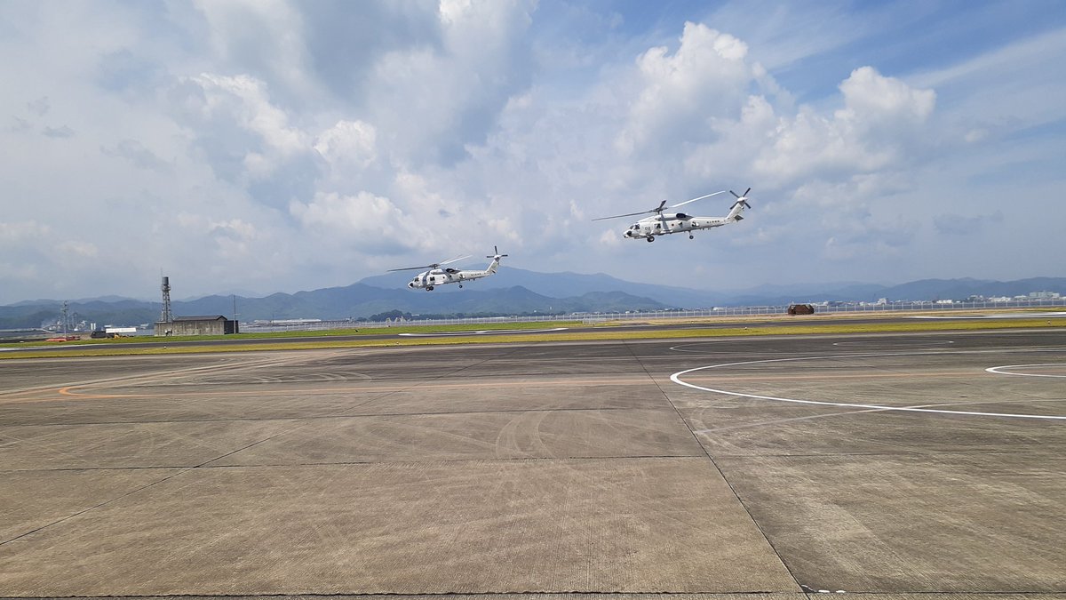 本日、小松島航空基地一般公開です

#小松島航空基地　#自衛隊　#海上自衛隊
