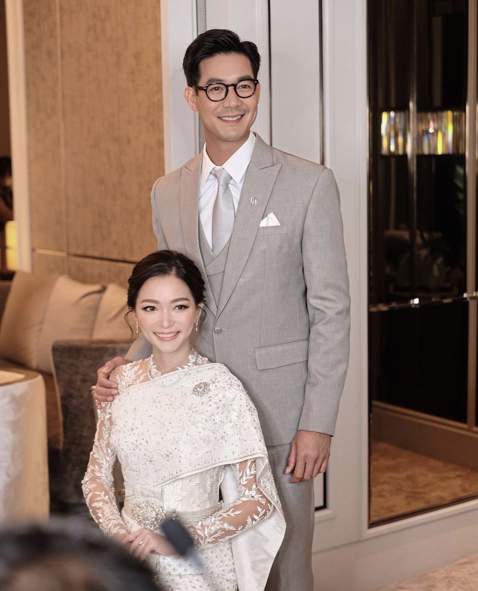 ju__joop's tweet photo. ตื้นตันใจ น้ำตาไหล ยินดีกับวันนี้ของคุณเค้ามาก ฮืออออออออออออ ❤️ 
#เวียร์วิกกี้ 
#vw_wedding https://t.co/g1q9JYnJLx