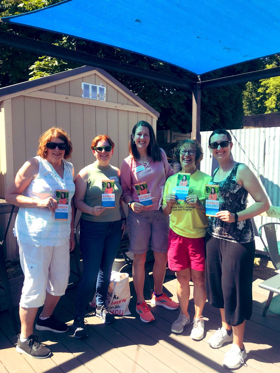 amberwaldref's tweet image. #SouthPerryStreetFair is so fun! Thanks to volunteers for helping promote my campaign for County Commissioner! @SpokaneDemParty