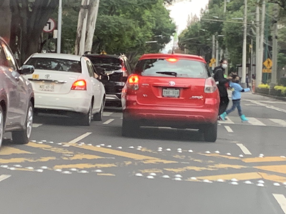 StephanieLeeKW's tweet photo. @AlcaldiaCoy #EscudoCoyoacán @AlcaldiasCDMX @C5_CDMX hoy se dio a la fuga ese rufián luego de estrellarse con nuestro auto a la salida de @Oasis_Coyoacan  por venir en estado inconveniente. https://t.co/HGICXYjclO