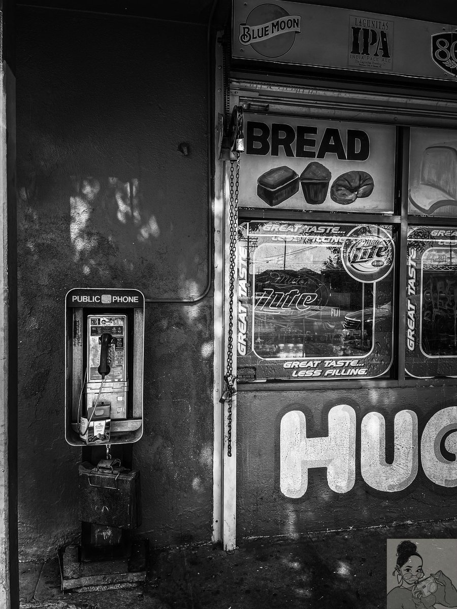 KaliHicks323's tweet photo. #streetphotography #streetphoto #hood #payphone #90sstyle #blackandwhitephotography #hoodstore #eastside #southcentralla https://t.co/jKWPtw7dWL
