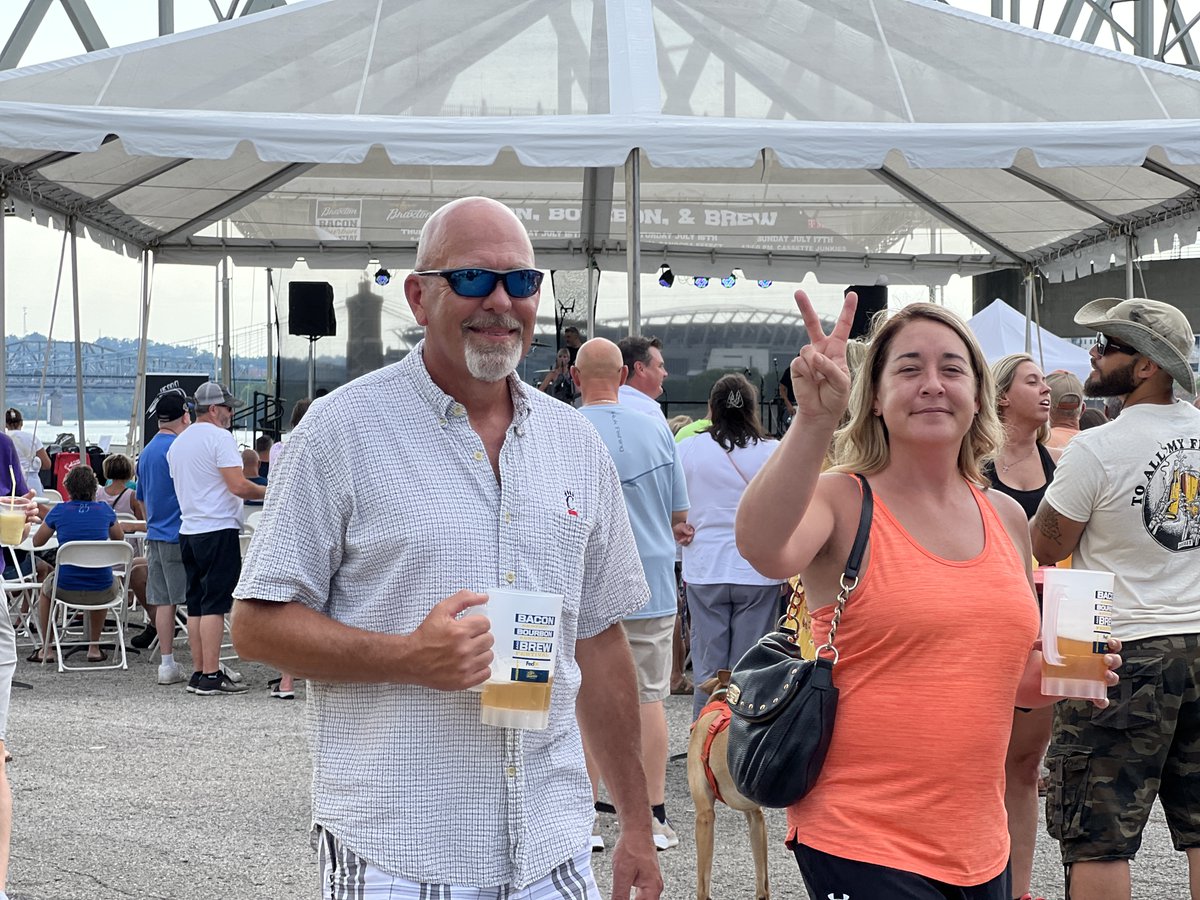 bbbfestcincy's tweet photo. Thank you for a fantastic Saturday! We’re about to have an even better Sunday to close BBB 2022, beginning at noon and ending at 9 pm!

🌟 FREE ADMISSION
📍 Newport’s Festival Park (Riverboat Row)
🔗 https://t.co/EQgjVpUD5s https://t.co/SbkGdRXY80