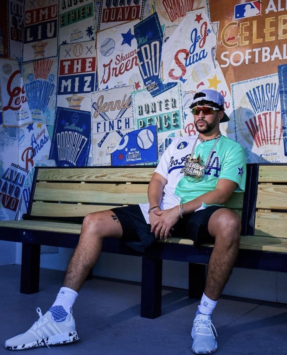 badbunnynetwork's tweet photo. Bad Bunny hoy en el MLB All Star Celebrity Game. https://t.co/VqZAvI5EXk