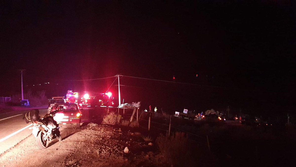 RobinsonAraya_'s tweet photo. 🔴#Ovalle  Resultan 2 Personas fallecidas y 1na  lesionada tras volcamiento con desbarrancamiento de vehículo menor en ruta D-595 Sector Algarrobo, personal de emergencia trabaja  en el lugar; noticia en desarrollo...⚠️ @MiRadiols @RobertoMiradio @3CBOvalle @Caramelo_ovalle https://t.co/j4mDdtHXfG