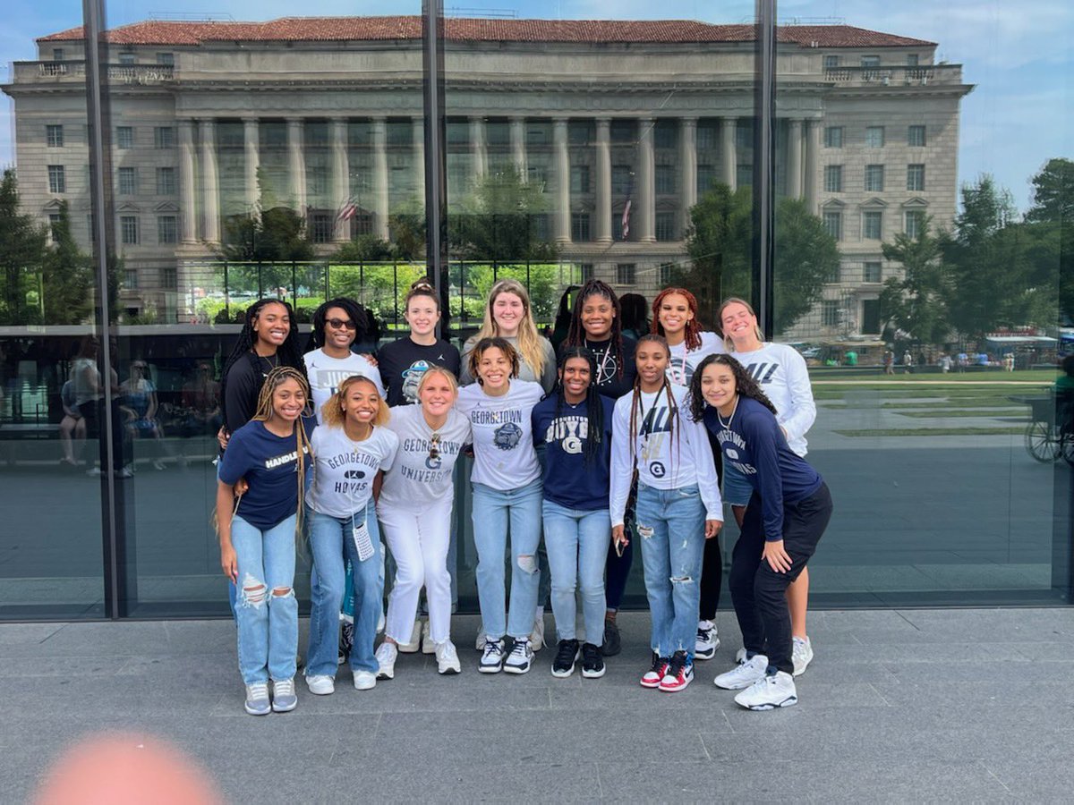 It was a great day out at the National Museum of African American History and Culture! 

#HOYASAXA
#WEAREONE
🐶💙🤍