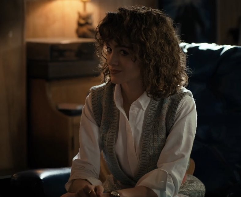 thinkernancyw's tweet image. nancy in her vest outfit 🫶