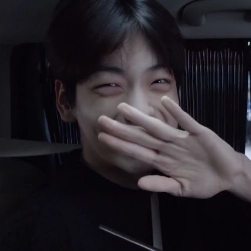 csbsfeed's tweet image. i love it when he