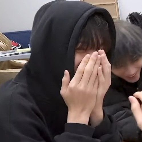 csbsfeed's tweet image. i love it when he