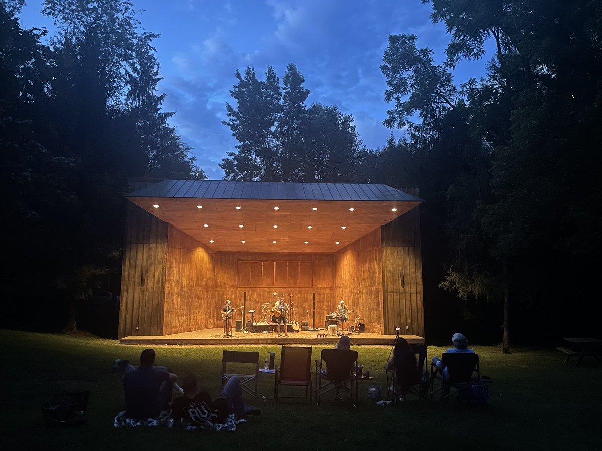 therealpcorrell's tweet photo. We had an awesome time at Verdun listening to The Freshmakers! Glad we didn’t listen to the forecast because it ended up being a great night! #KeepingItFresh #MiniCorrellScience https://t.co/ZoK6f4OiV2