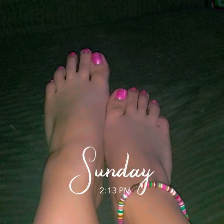 alienbaby97's tweet photo. ✨new to nsfwt ✨
- 24👽
- thicc 😝
- pay to play 
- no video calls 
- DMs open for buyers or FRIENDLY chat
- cashapp paypal https://t.co/1nxqG1hKUz