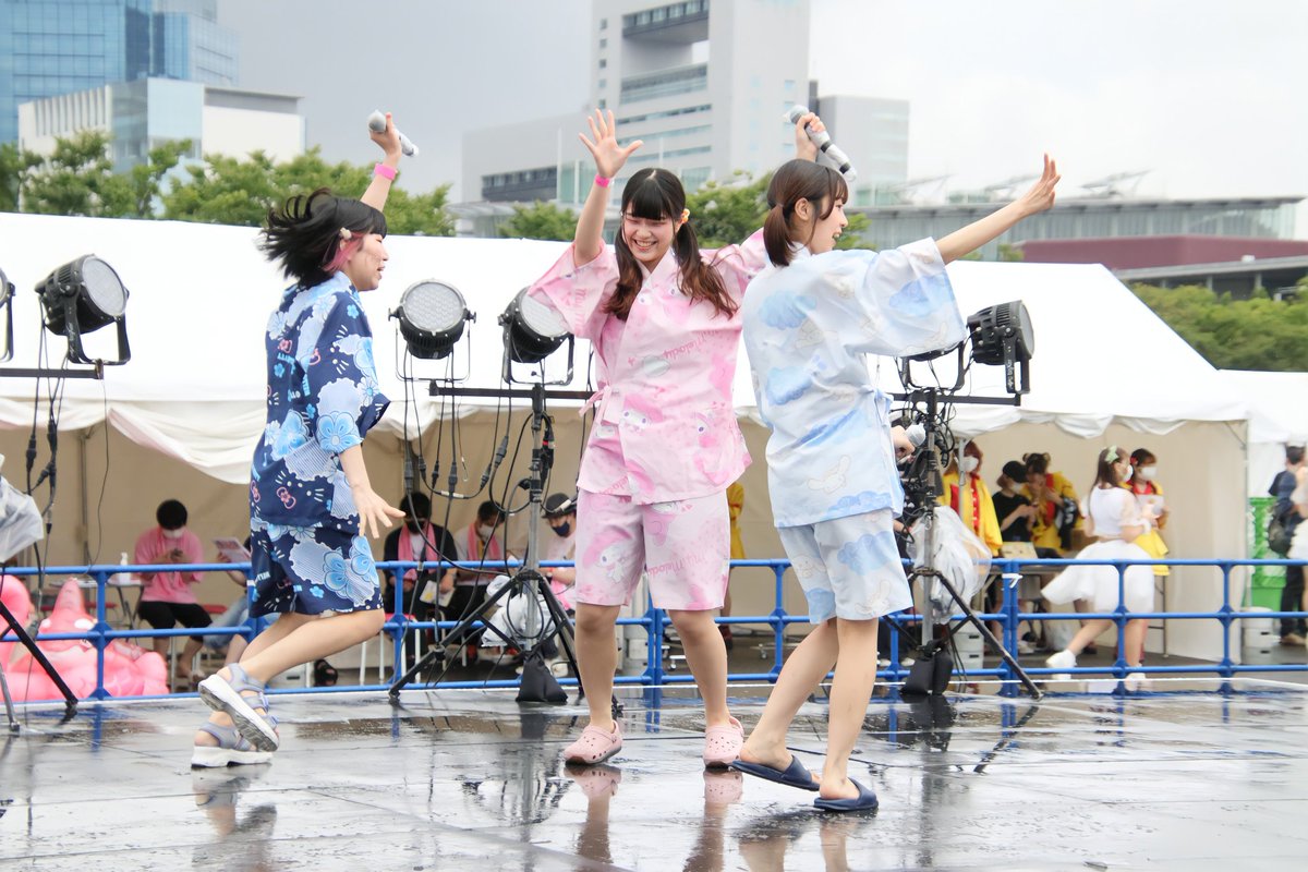 kotobuki_b39's tweet photo. 2022.07.16
#アイドル博
#PURESTAGE
#あっしゅない!
#黒瀬瑠衣
#小上がお
#花咲杏 https://t.co/dxVgZajENa