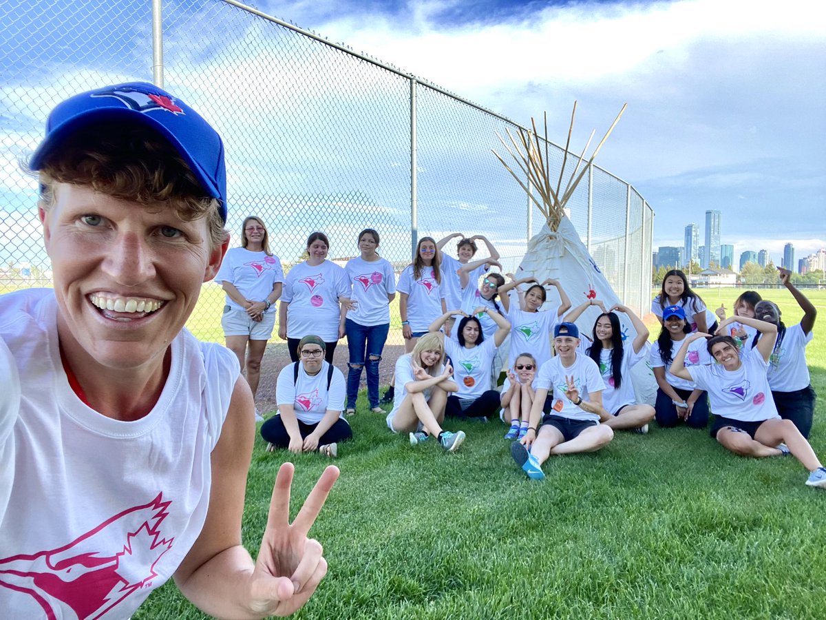 Girls at Bat is an amazing program that I got to check out this afternoon! Thank you for all you do, <a href="/JaysCare/">Jays Care Foundation</a>, and thanks to the #yeg Canadian Native Friendship Centre for the invite! 🙏

I’m so sweaty from that workout, but I’m now officially a <a href="/BlueJays/">Toronto Blue Jays</a> fan for life! ⚾️