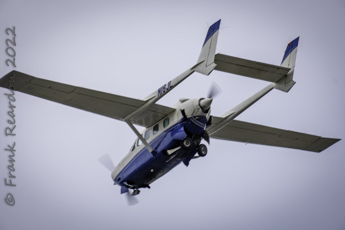 FrankReardon1's tweet photo. Spotted a 1974 @Cessna #T337G Pressurized Skymaster (twin-piston) #P337 departing #Iqaluit #Nunavut today JUL.15.2022 #YFBSpotters https://t.co/uJVsGFHFIt
