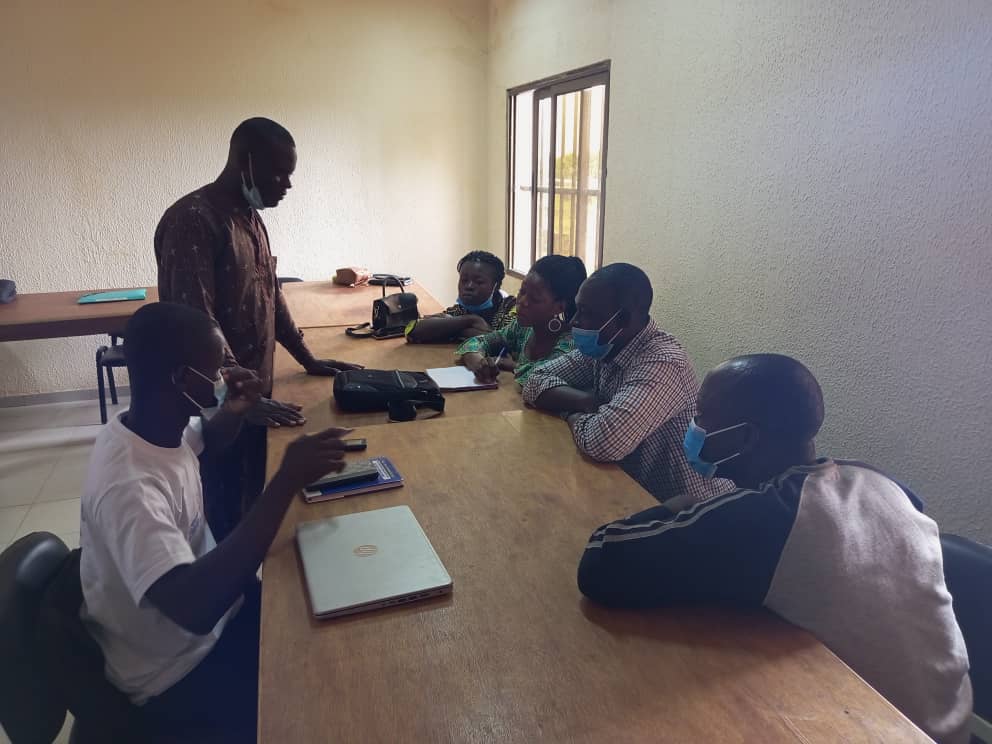 Timbuktuacps's tweet photo. #Dapaong Les jeunes d'AJEDES Région Savanes & CPJ TONE font la restitution de la formation des formateurs en prévention de l'extrémisme violent avec l'appui @USAIDOTI Programme Régional d'Appui aux Pays côtiers @timbuktuacps & @cnjtogo2008
Merci @USEmbassyLome
#PRAPC @StateIVLP https://t.co/T20ACpUepK