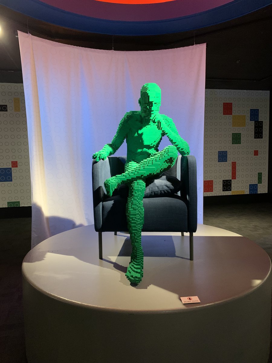 qubitbyqubit's tweet photo. #CSTA22 After Hours social at @msichicago?? I think yes! Did you know that LEGOs have been used in materials research for quantum computing? They're a surprisingly useful insulating plastic: https://t.co/UhnUdfQYCI https://t.co/g7CFxHX9lA