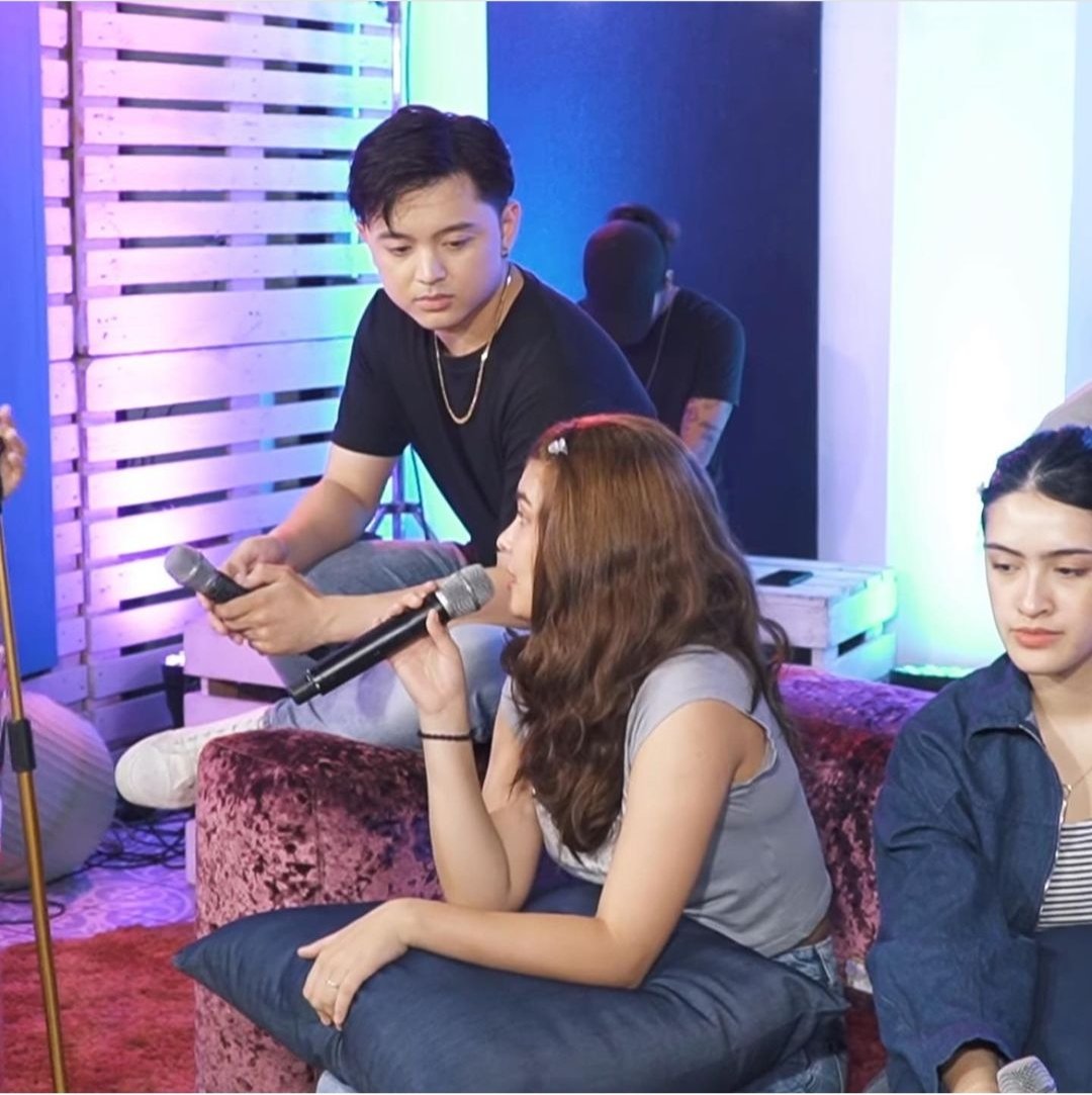 annsimpleme's tweet photo. Thank you for stealing my eyes from the crowd and stealing my heart from me.”

ASAPHits WithJEREMY
#JeremyG https://t.co/6RDDOeH0Ao