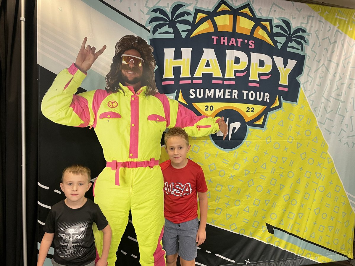 vincemerrell's tweet photo. #DudePerfectTour https://t.co/4i6ltdszbh