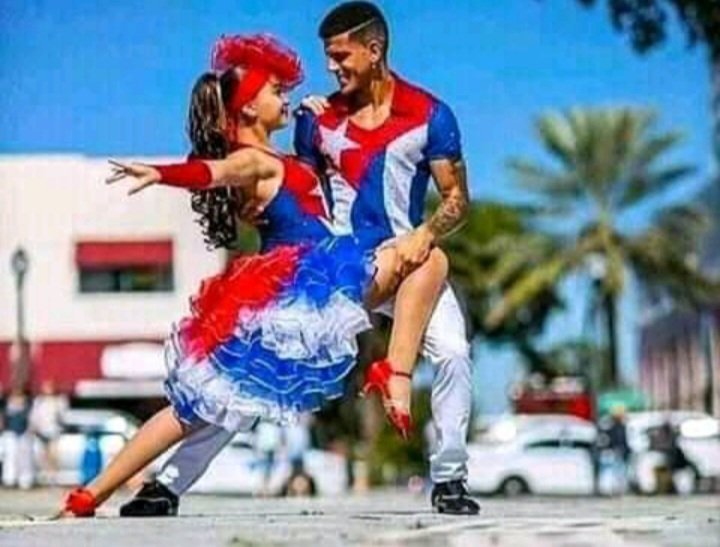 👉Si mi #Cuba es tan mala, xq después q te vas, vienes d vacaciones?
👉Si mi #Cuba es tan mala, xq esperas a q tus hijos se gradúen aquí para llevártelos?
👉Si mi #Cuba es tan mala, xq vienes luego d jubilarte en un país extranjero, para morir en mi isla?...
#CubaPorLaPaz
🇨🇺💗🇨🇺