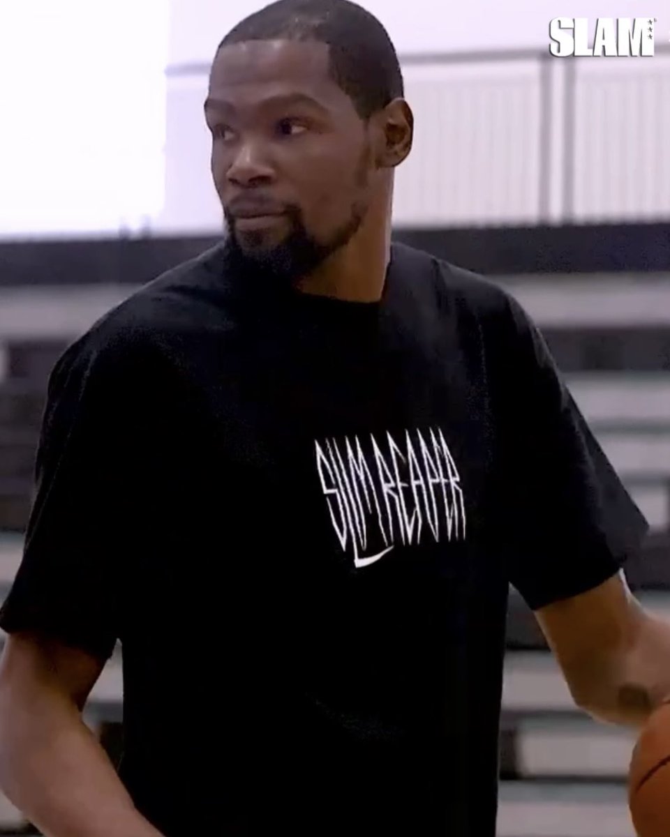 SLAMonline's tweet photo. Need this tee. Stat. https://t.co/EAFBSKesqh