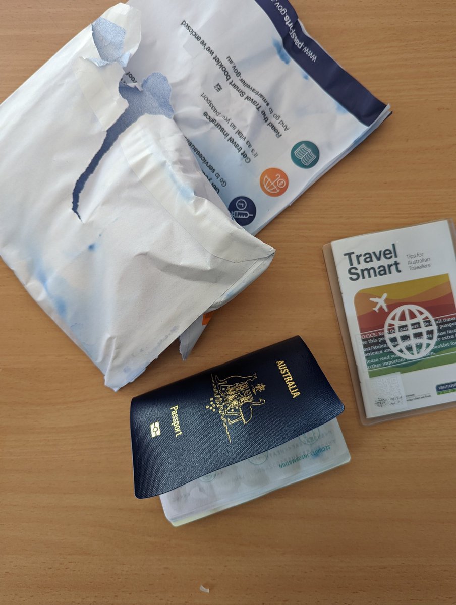 michmacrae's tweet image. @AusForeign ummm why in the world wouldn't you use water proof packaging during La Niña?!? #GovFail