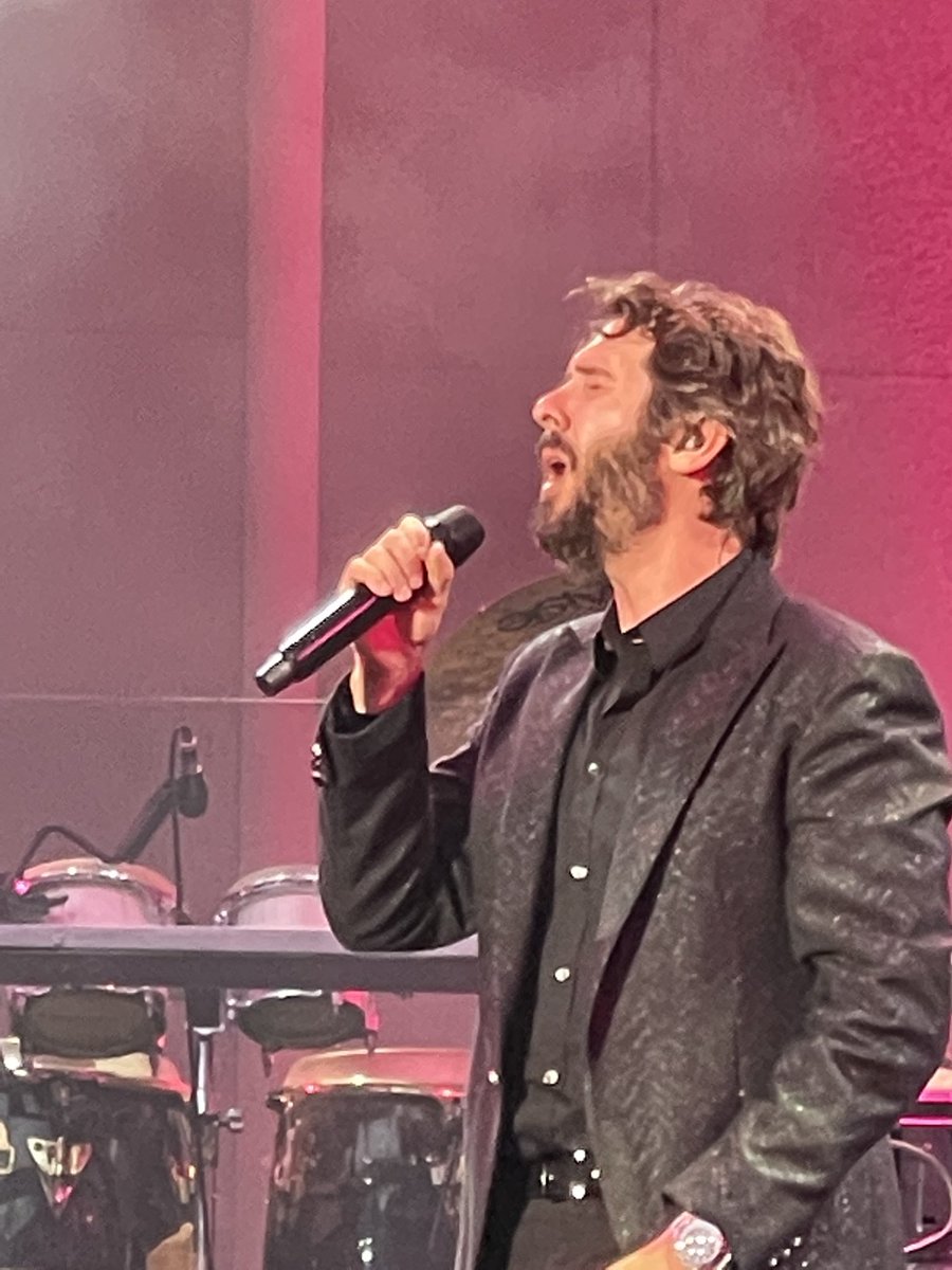 samhamberg's tweet photo. Thank you ⁦@joshgroban⁩ for an amazing show! Made this 22nd anniversary just a dream. https://t.co/TAfRb5KFOS