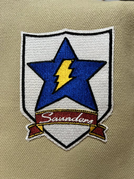 やったー!サンダース刺繍ワッペンをご支援頂きました!どこに貼るか悩みに悩み、最近買ったスノーピークのローチェア用焚き火シートカバーに貼りました!ミリタリーなルックスになって大満足!早くキャンプで使いたい!ご支援ありがとうございます!👍
#ほしい物リスト 