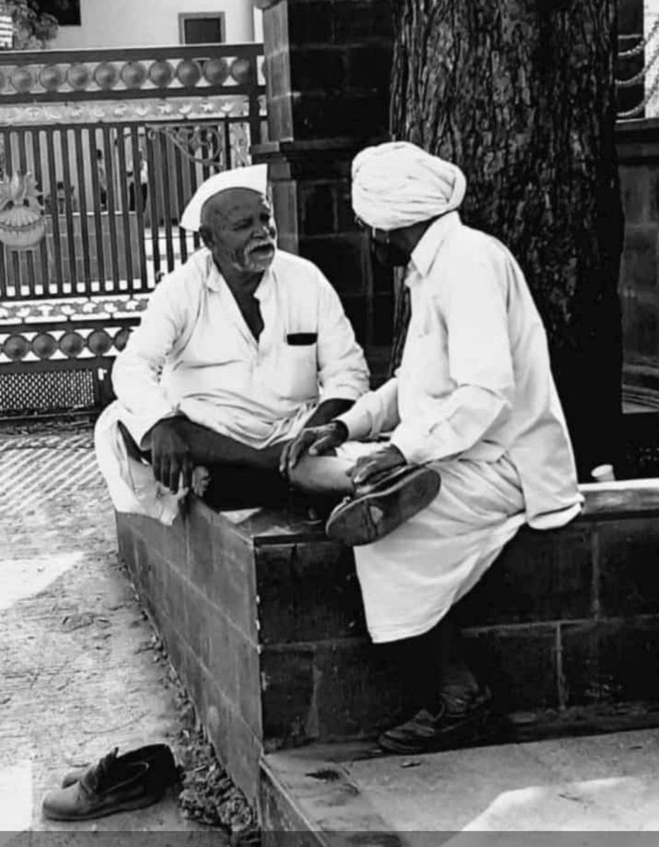 AshishTekale_'s tweet photo. मैंने सरकारी बैंक के "किसान क्रेडिट कार्ड" से कृषि ऋण लिया है।
मैं इस देश का गर्वित किसान हुं।
और में सरकारी बैंको के निजीकरण के खिलाफ हुं।
#PublicBanksNotForSale
#BankBachao_DeshBachao
@SunilKu92687431 @sanjaybpi @fboioa_india  @officialAIBOC
@AshishTekale_ https://t.co/OYwys4VkrE