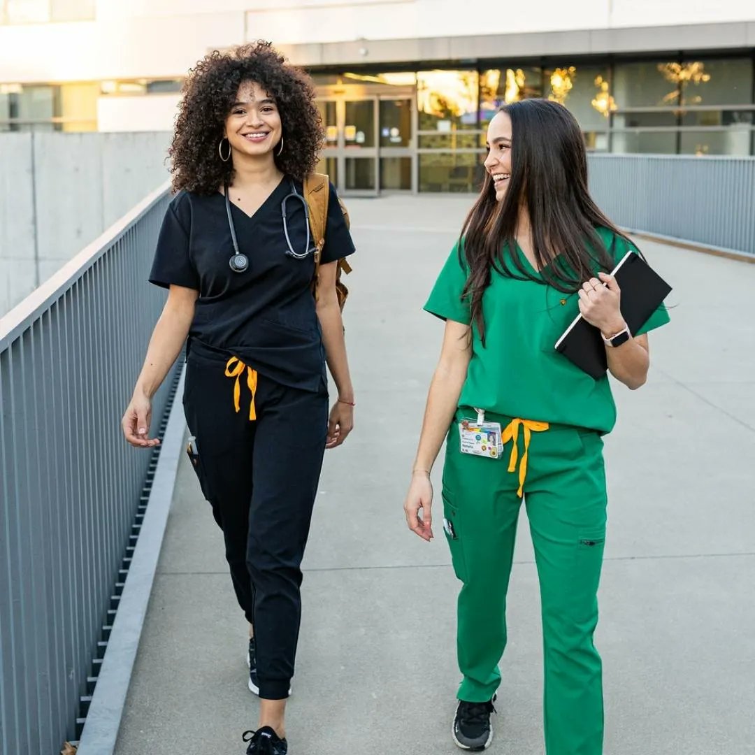 PoppyScrubs's tweet photo. Fresh.
.
.
#poppyscrubs https://t.co/Vzd4N87azv